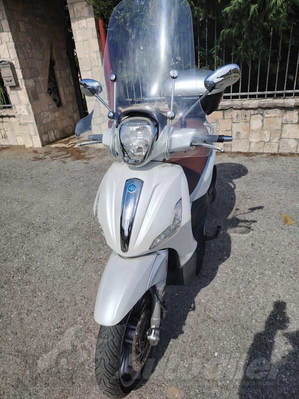 Piaggio - beverly 300ie