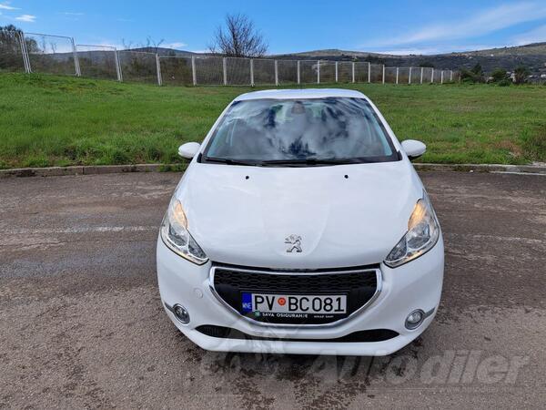 Peugeot - 208 - 1.4 HDI