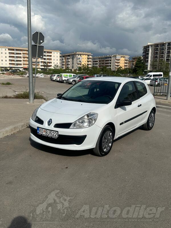 Renault - Clio - 1.5 dci