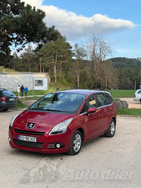 Peugeot - 5008 - 1.6 HDI