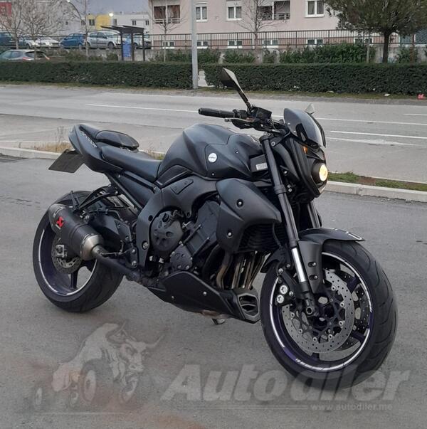 Yamaha - FZ1000R