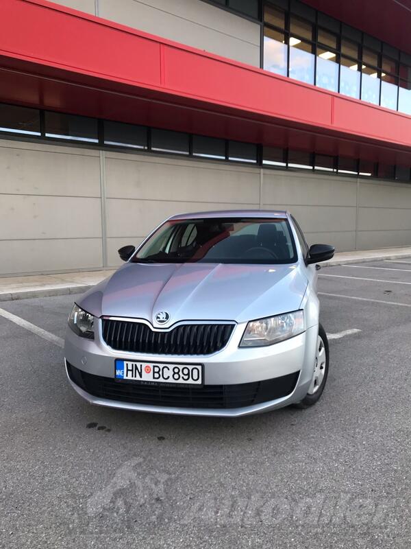 Škoda - Octavia