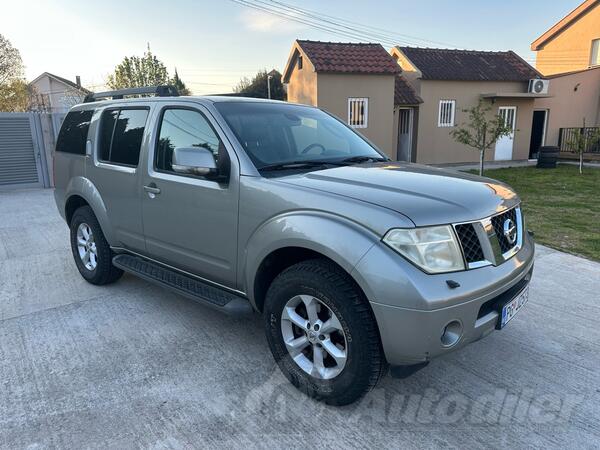 Nissan - Pathfinder - 2.5 dizel