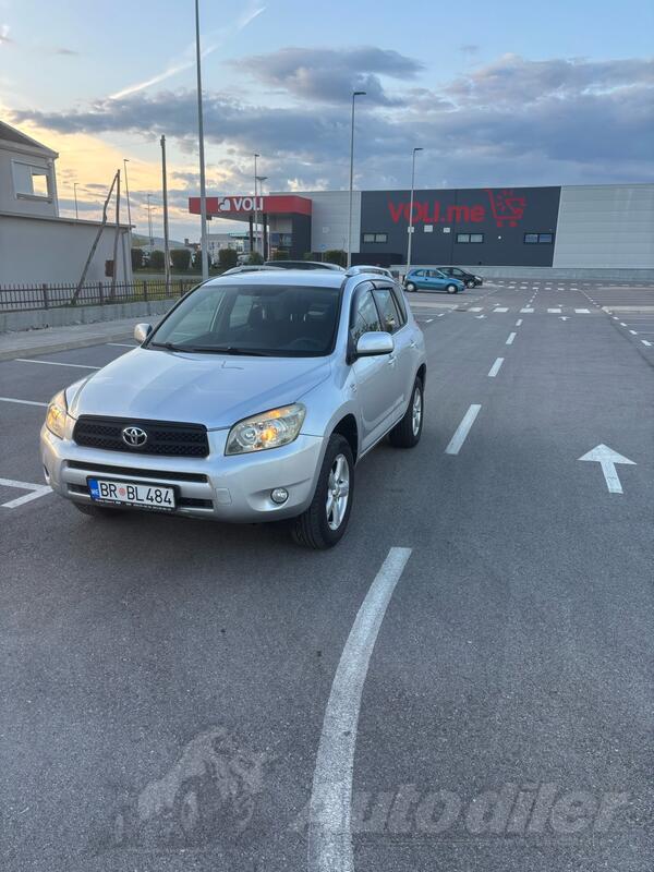 Toyota - RAV 4 - 2,2 d4d