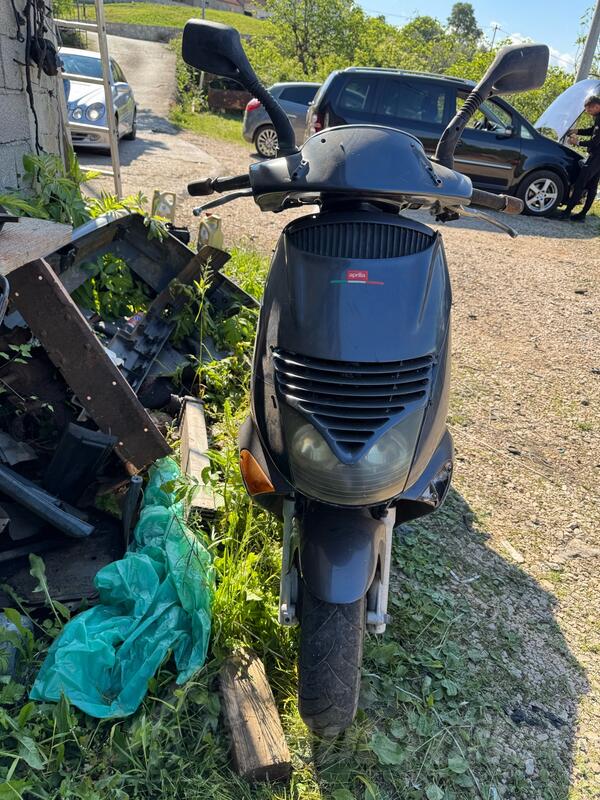 Aprilia - Leonardo