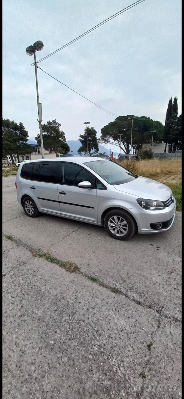 Volkswagen - Touran - 1.6 DSG