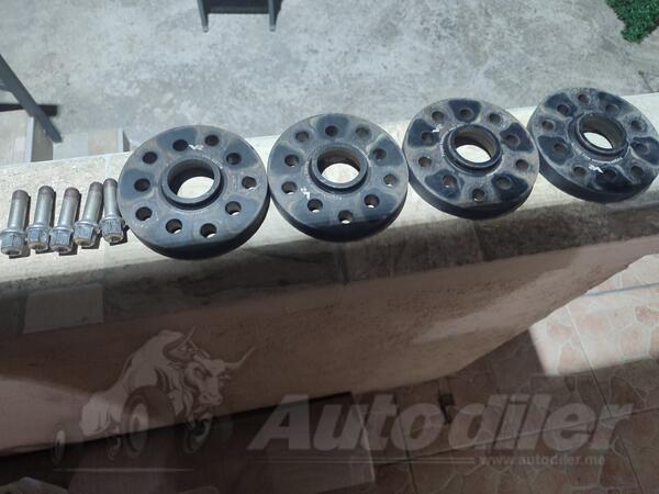 Distance 20 mm - 5x112