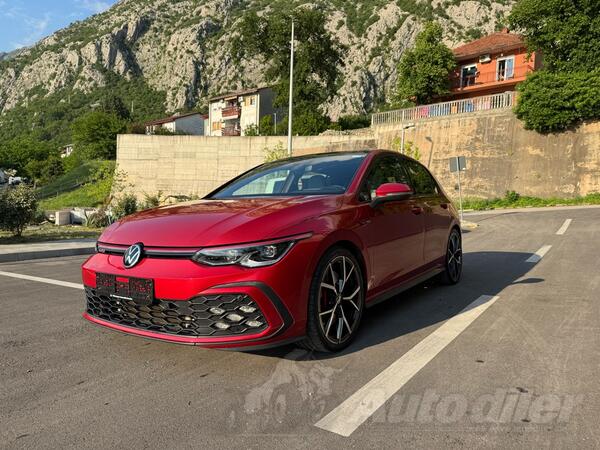 Volkswagen - Golf 8 - 2.0 GTI