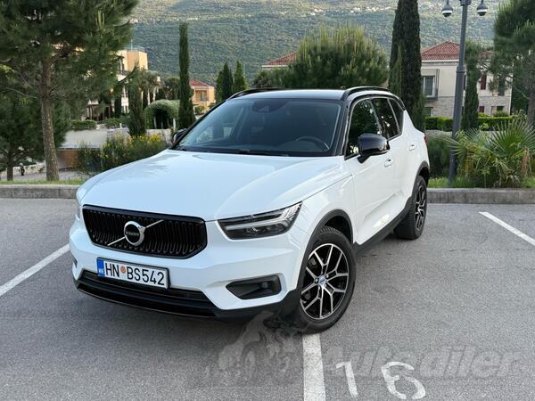Volvo - XC 40 - 2.0 D3