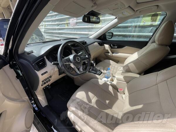 Nissan - X-Trail - 2.6