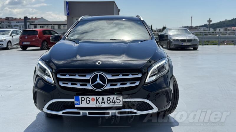 Mercedes Benz - GLA 220 - 4 MATIC