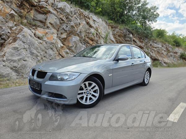 BMW - 318 - E90