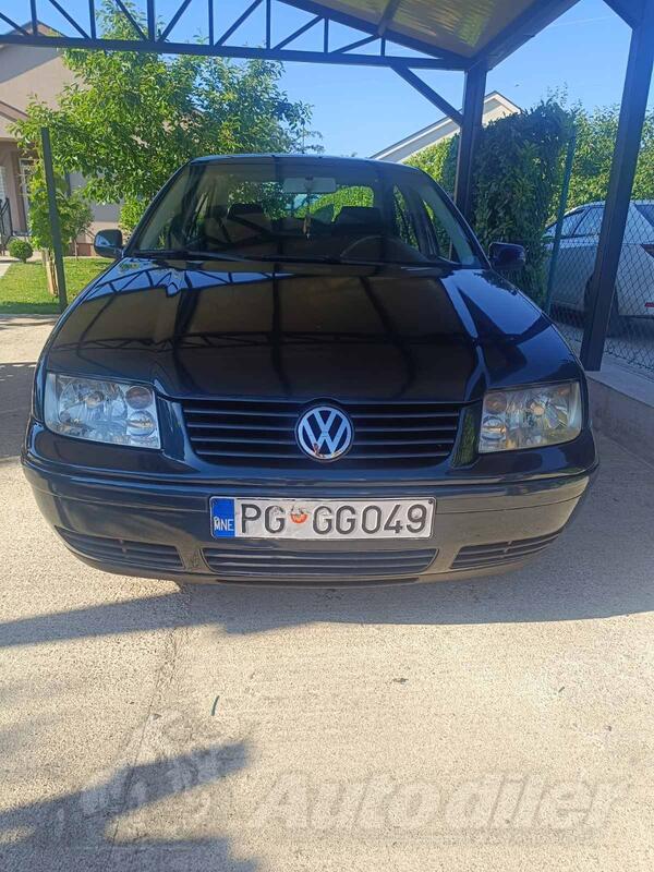 Volkswagen - Bora - 1.9 TDI