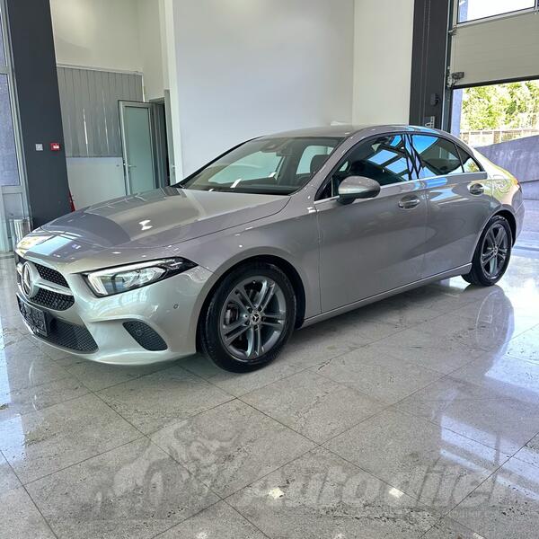 Mercedes Benz - A 180 - Automatik