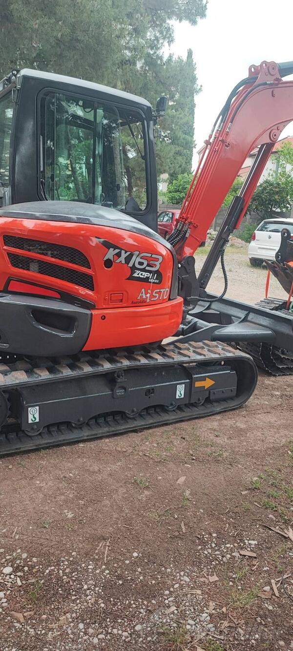 Kubota - kx163  5