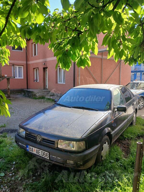 Volkswagen - Passat - 1.8 bezin plin