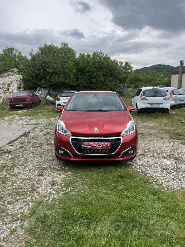 Peugeot - 208 - 1.2 i.PUTNICKI