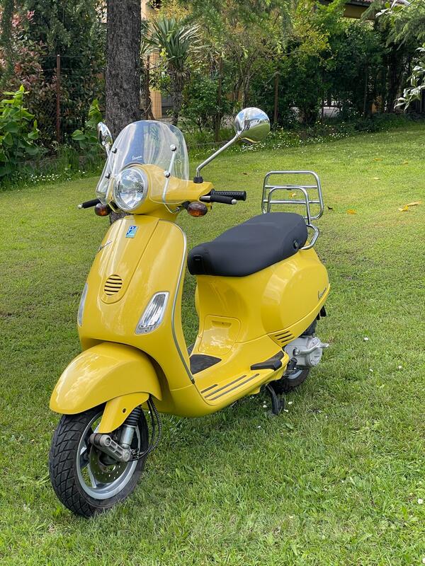 Piaggio - Vespa lx50