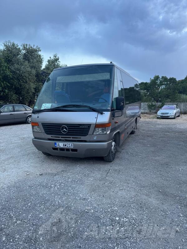 Mercedes Benz - 815