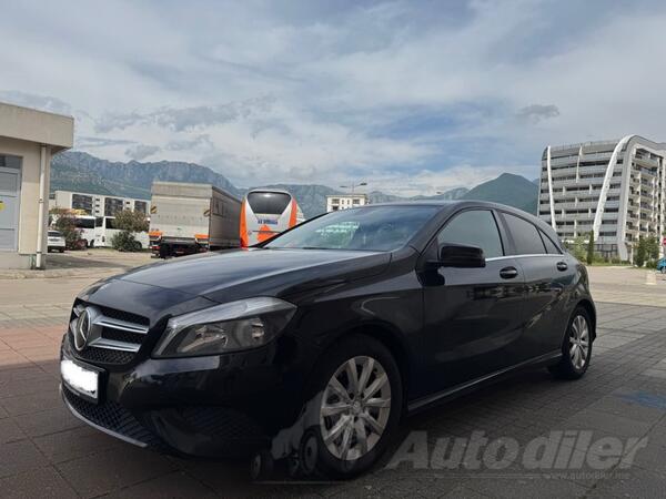 Mercedes Benz - A 180 - 1.6
