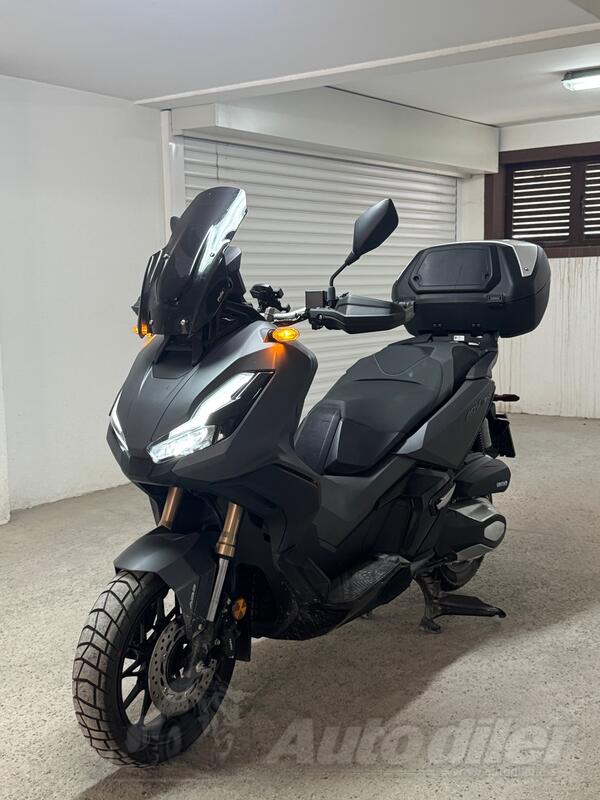 Honda - ADV 350