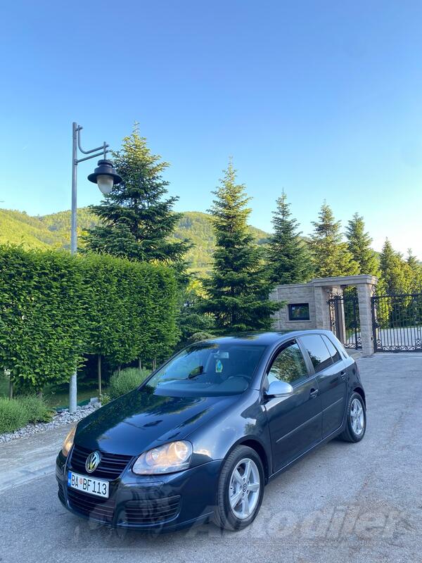 Volkswagen - Golf 5 - 1.9 77