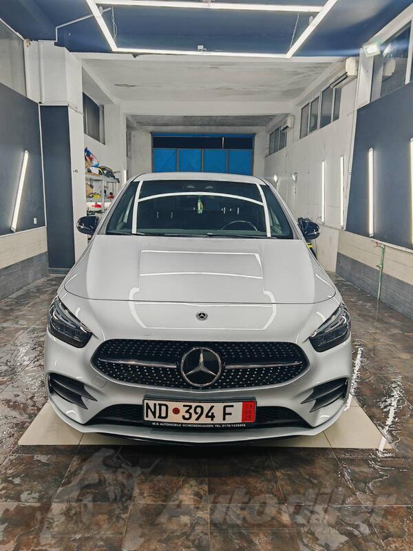 Mercedes Benz - B 200