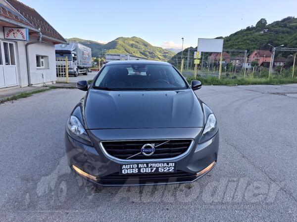 Volvo - V40 - 1.6 D2