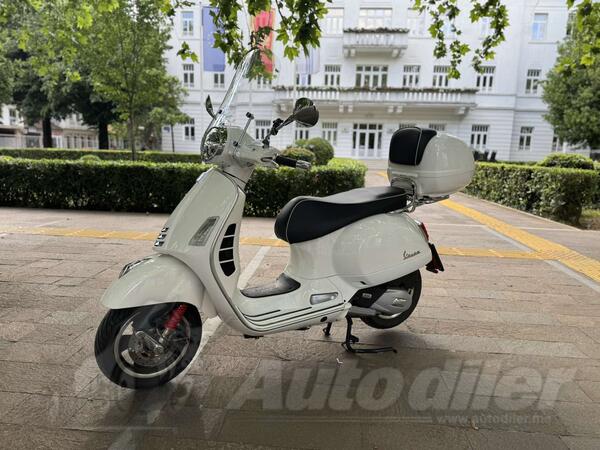 Piaggio - Vespa 125 GTS