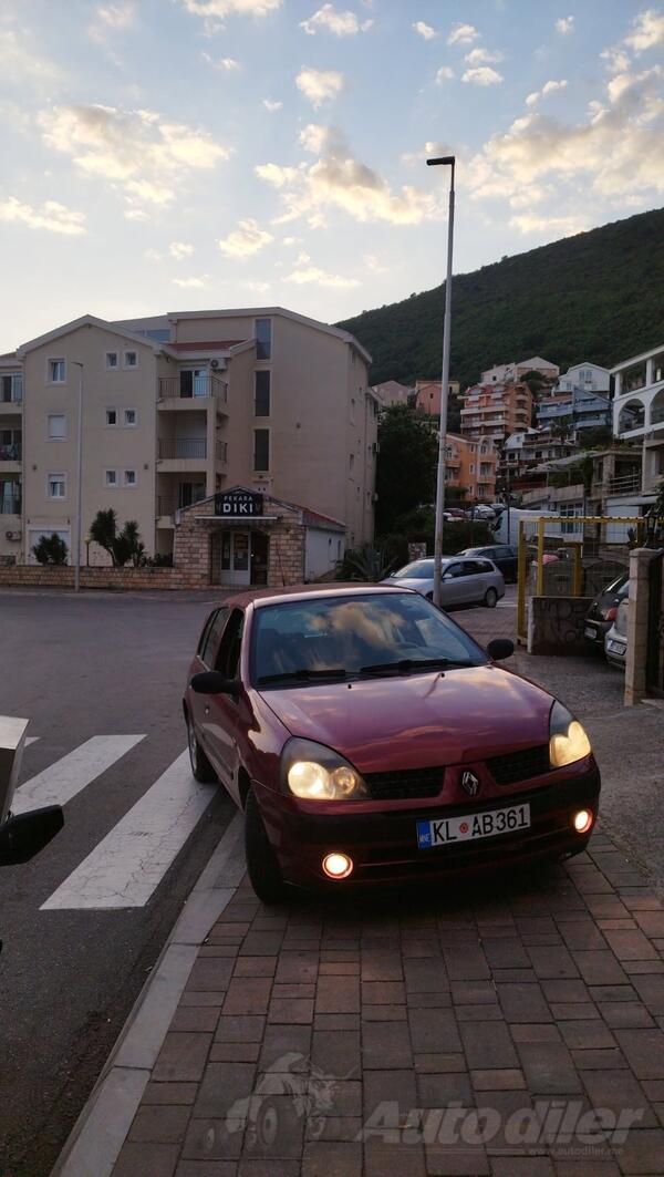 Renault - Clio - 1.5 dci