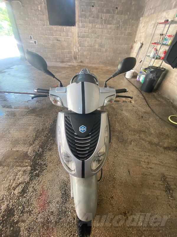 Piaggio - Carnaby