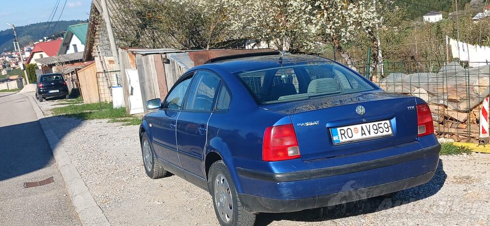 Volkswagen - Passat - 1.90