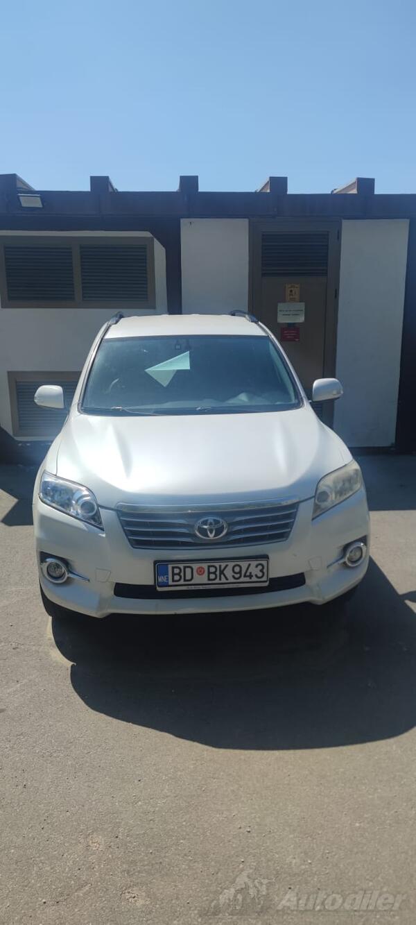 Toyota - RAV 4 - 2.2