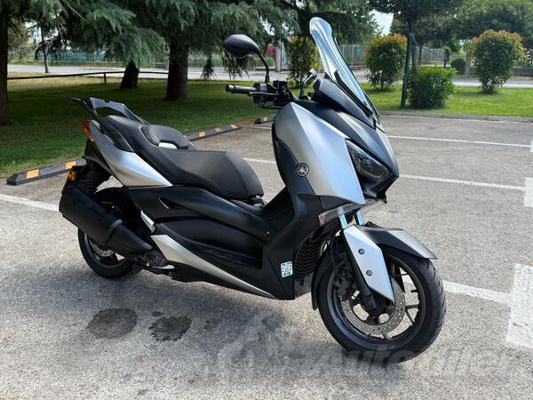 Yamaha - Xmax