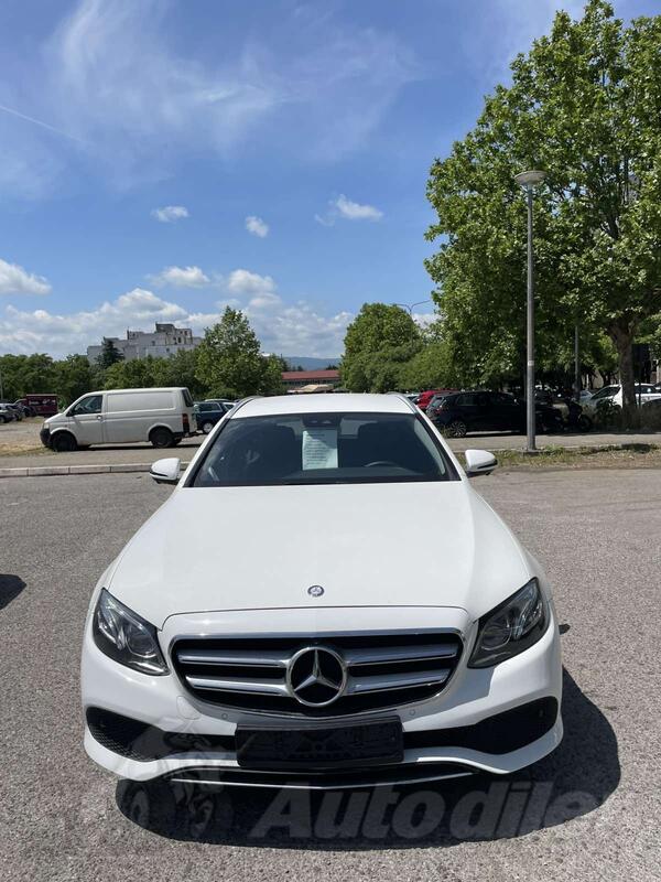 Mercedes Benz - E 220 - 2.2cdi