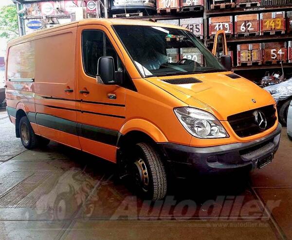 Mercedes Benz - 516 cdi