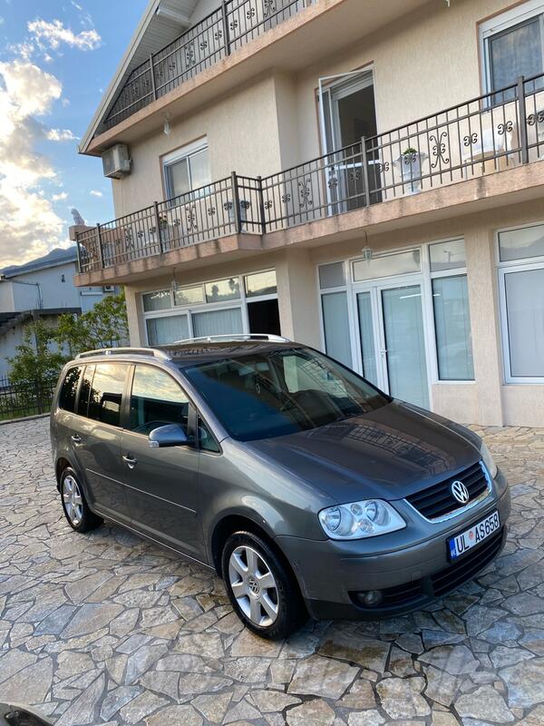 Volkswagen - Touran - 2.0 TDI