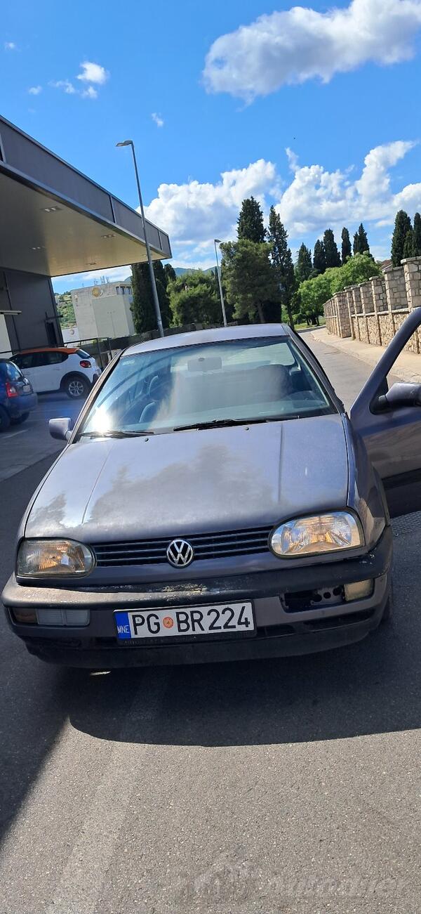 Volkswagen - Golf 3 - 1.8