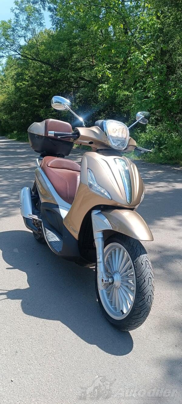 Piaggio - beverly - Cijena 2900 € - Crna Gora Bar > Okolina grada ...