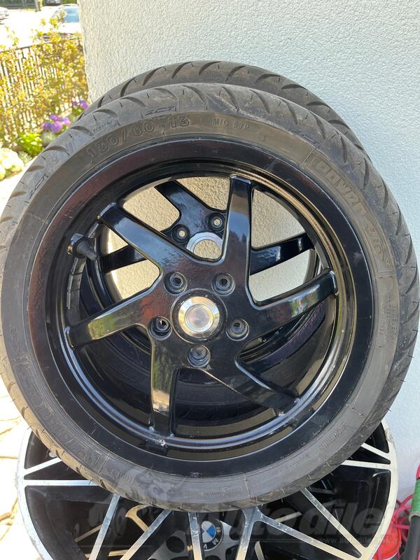 Fabričke felne i Vespa gume