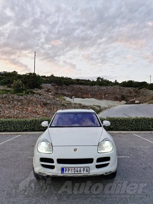 Porsche - Cayenne - 3.2