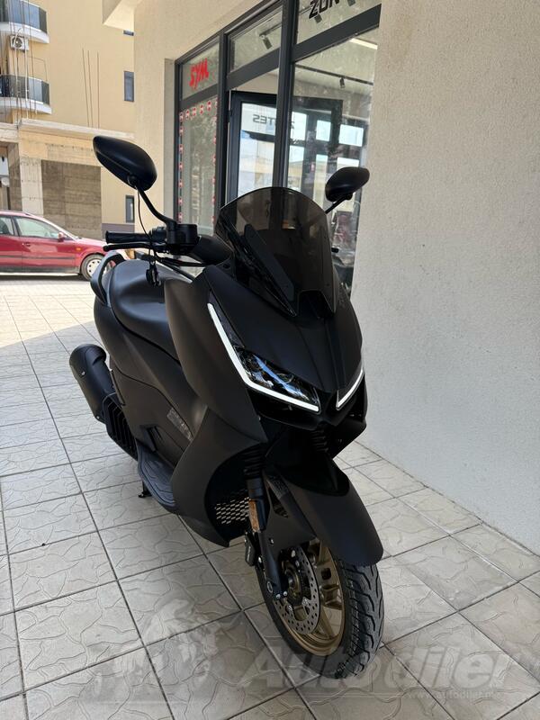 Zontes - 125cc D ABS TCS 2025god vodeno hladjen