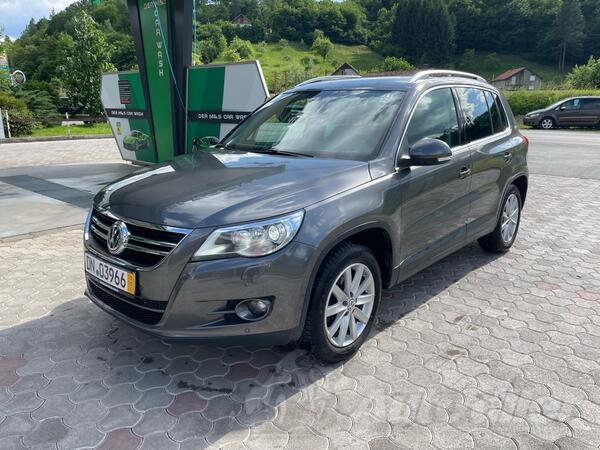 Volkswagen - Tiguan - 2.0 4x4