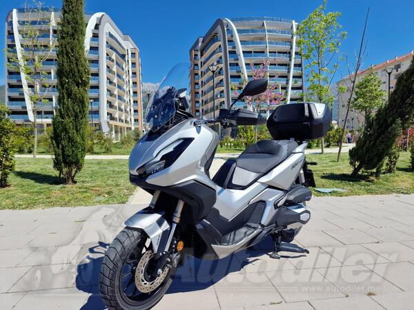 Honda - ADV 350