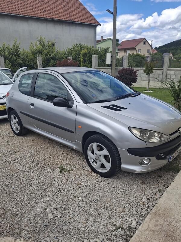 Peugeot - 206 - 1.6