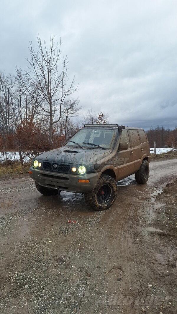 Nissan - Terrano II - 2.7Tdi