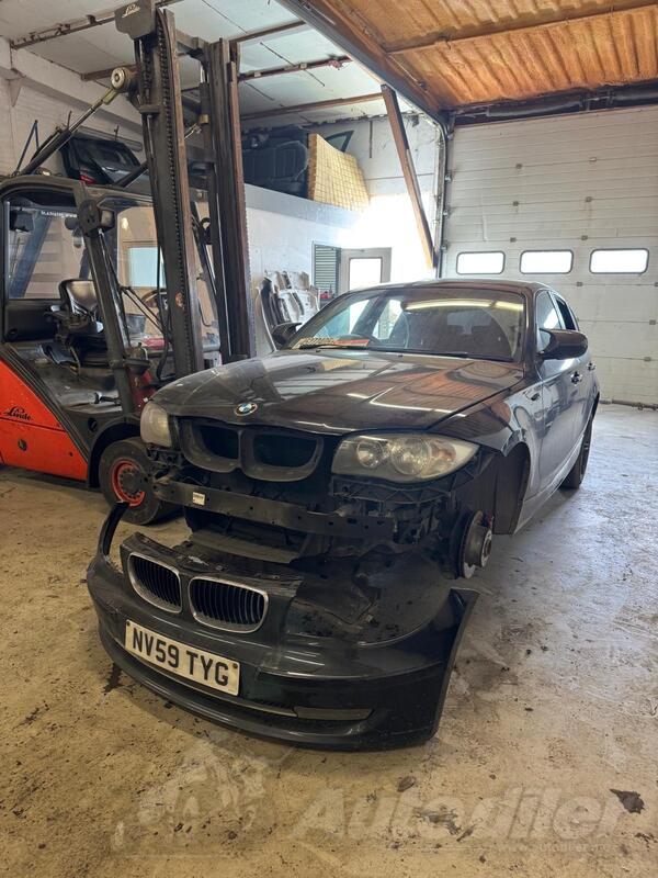 U djelovima BMW - 118 118D