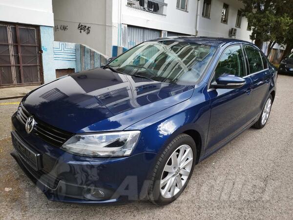 Volkswagen - Jetta - 2.0 TDI