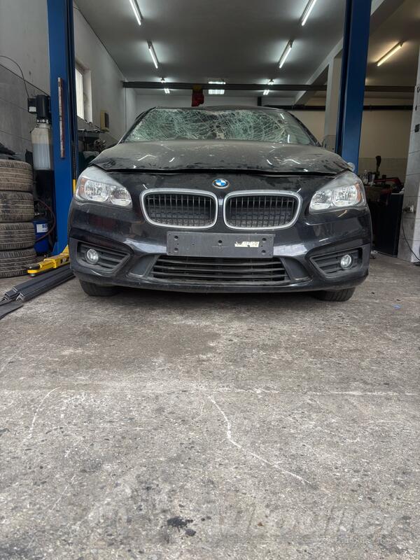 U djelovima BMW - 216 Gran Tourer 1.5d