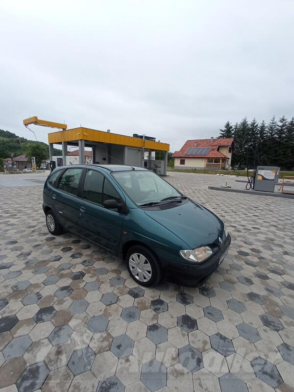 Renault - Scenic - 1.4b